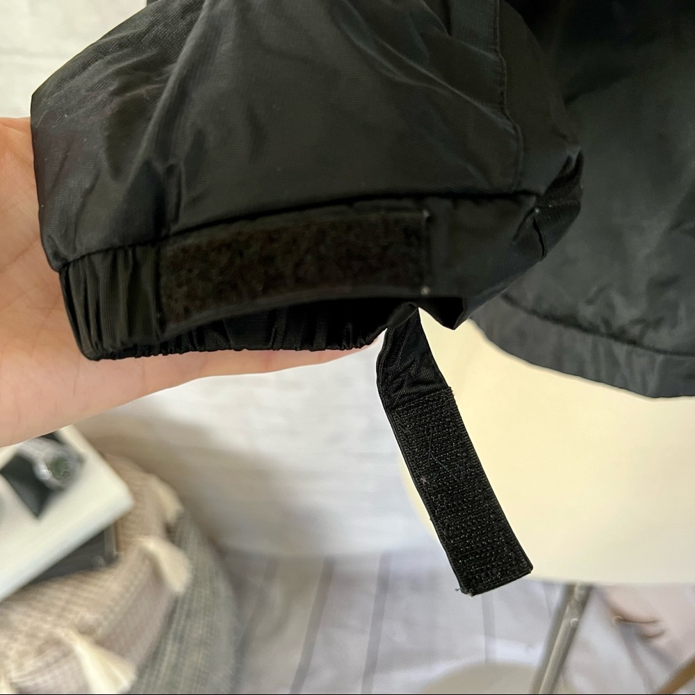 New Balance Windbreaker - Picture 5 of 16